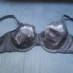 Wacoal black lace bra (5 for $20)